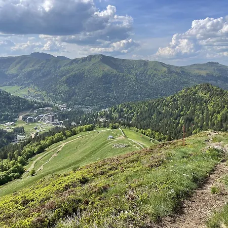 Aiguillon Rdc D Апартаменты